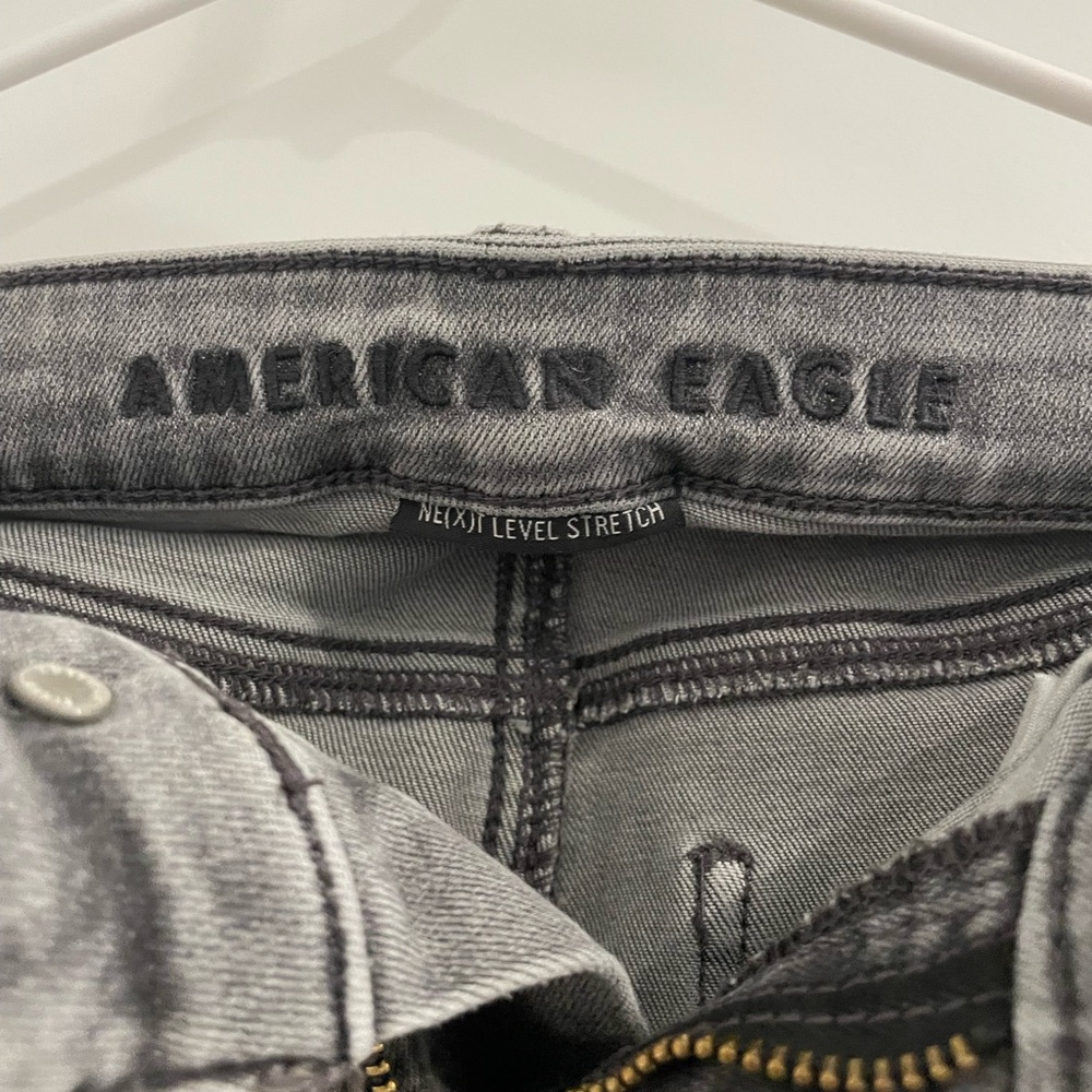 American Eagle Outfitters Ripped Gray Skinny Jeans - Picture 4 of 4